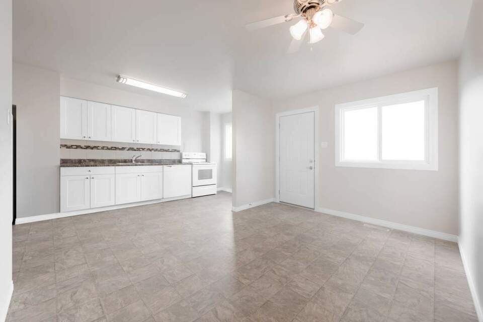 Family Friendly Townhomes in Capilano!. Click to Check Availability